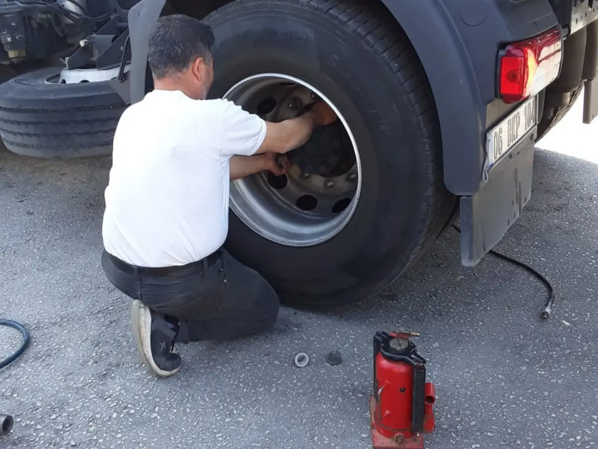 Akkışla Oto Lastikçi